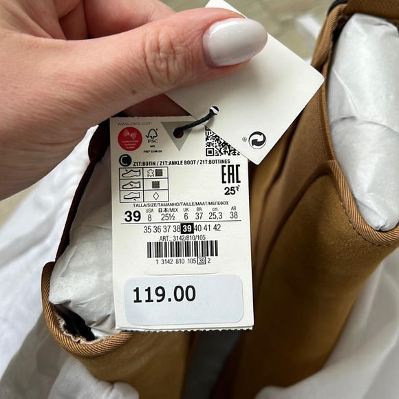 Zara Split Leather Lug Soled Ankle Boots - Picture 10 of 10